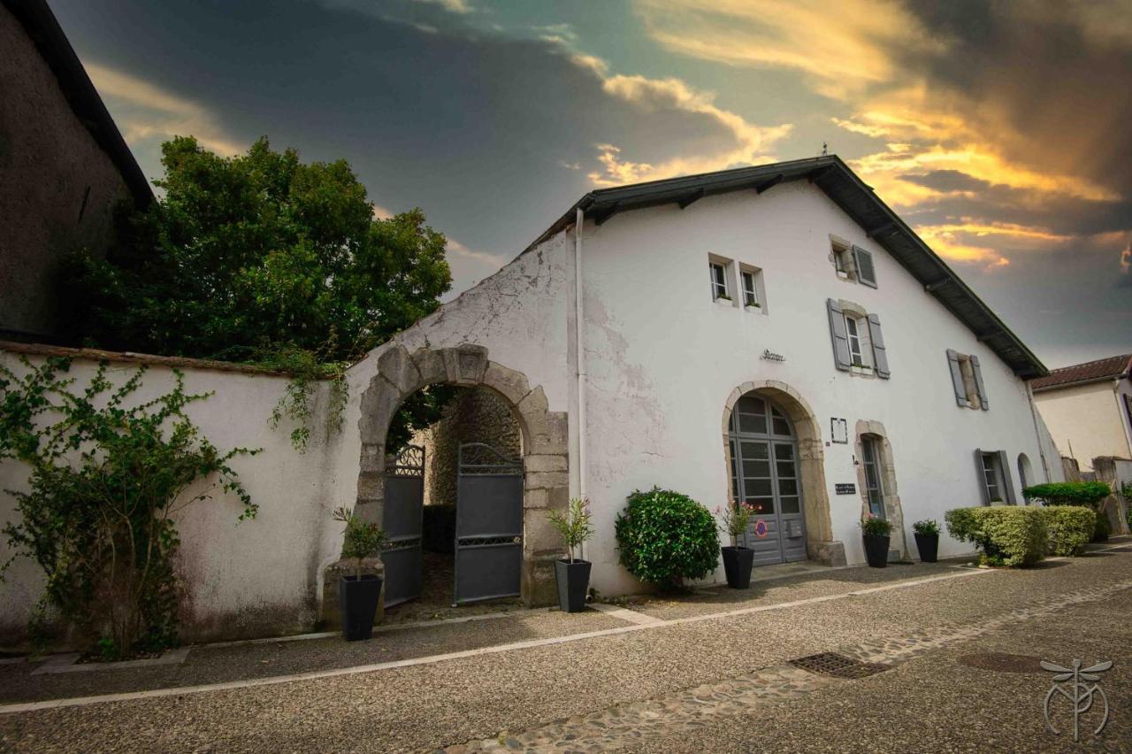 皮尔洛庄园酒店 Sorde-lʼAbbaye 外观 照片